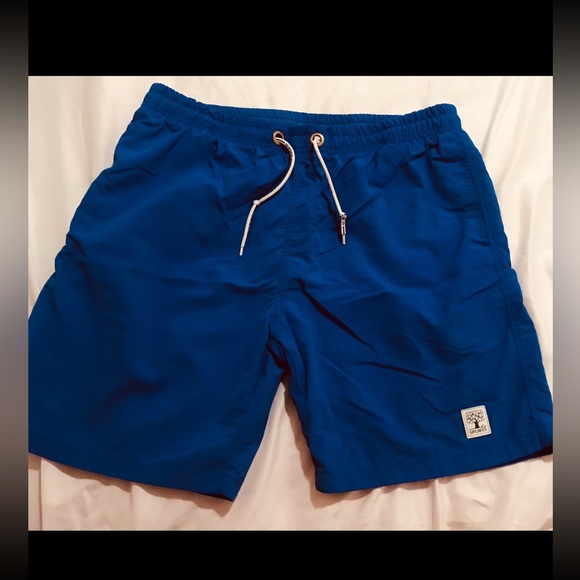 Mens Shorts - Picture 2 of 5